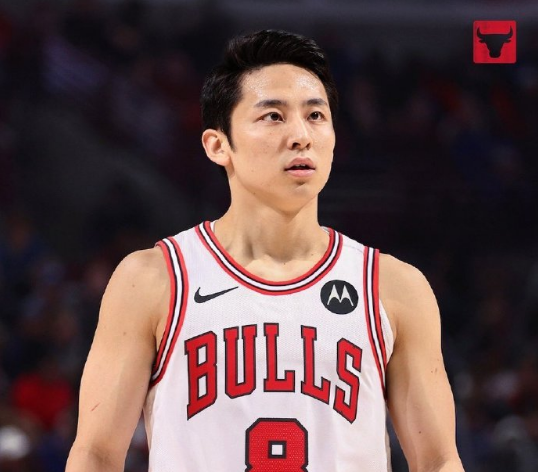 一份双向合, 富永启生, 前NBA球