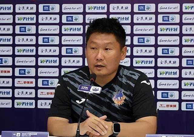 早在球员时, 格极为类似 早在球员时, 格极为类似